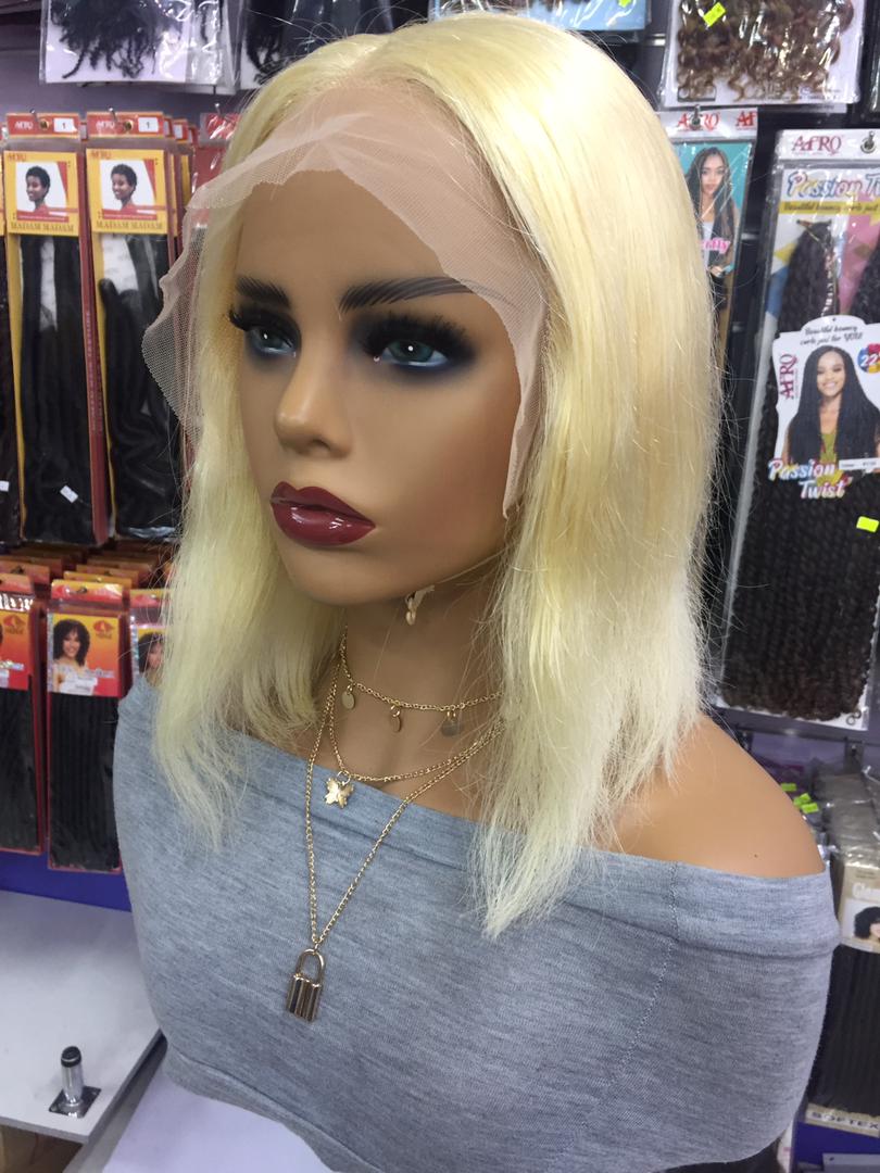 Frontal wig 12 inch (blonde